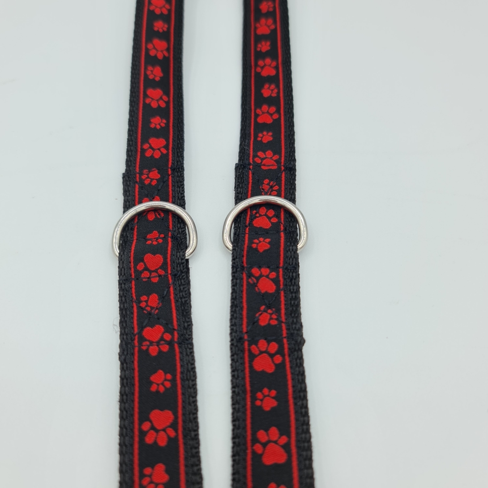 verstellbare Leine rot-schwarz mit Pfötchen